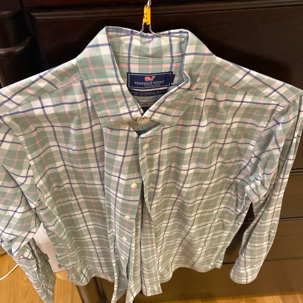 Men’s size S Vineyard Vines button down shirt slim fit Murray style